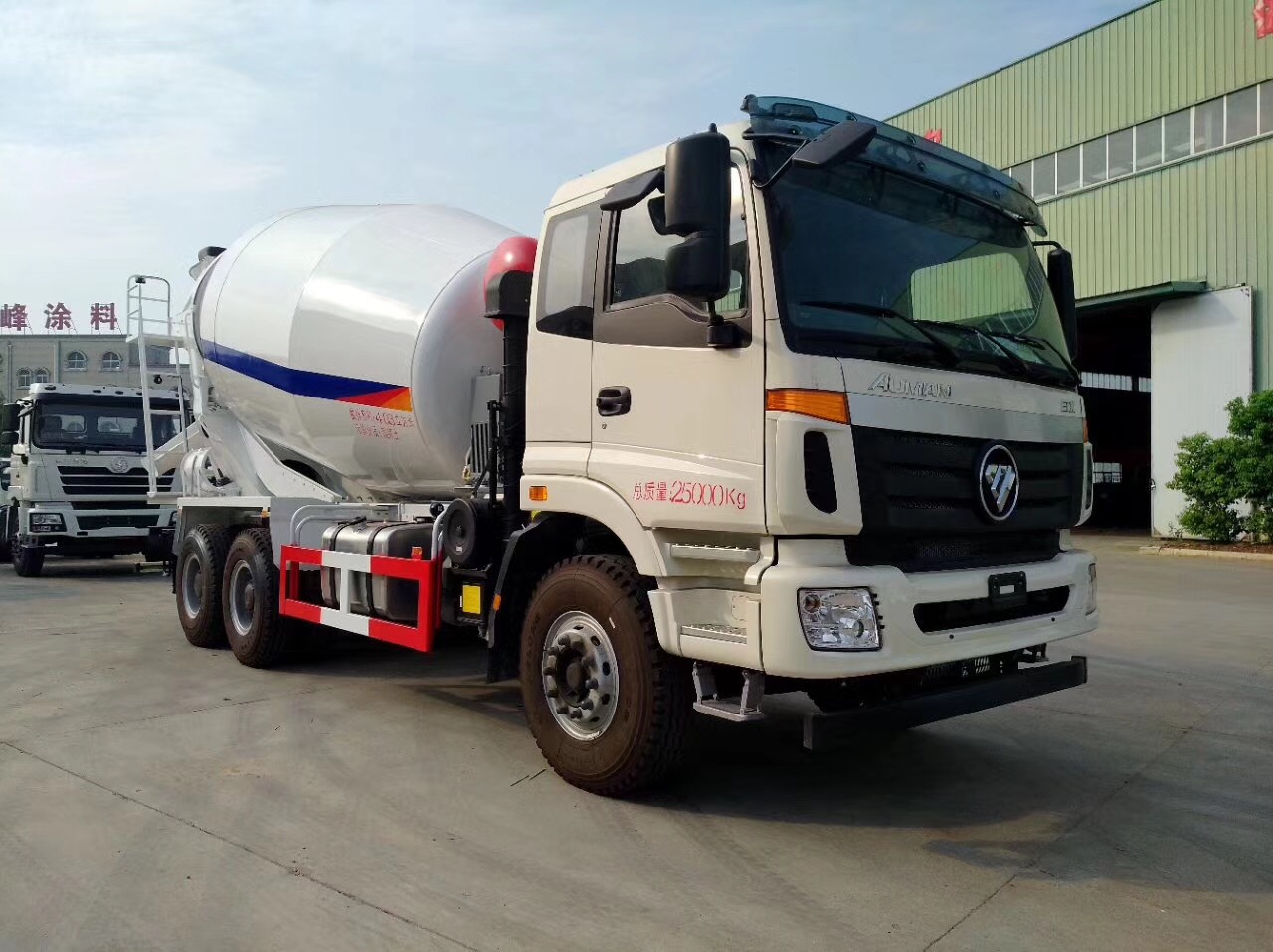 福田歐曼后雙橋攪拌車