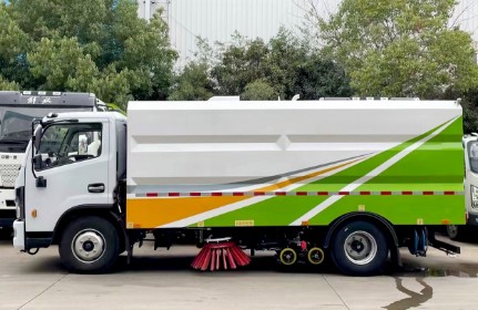 東風凱普特純電動洗掃車_程力牌CL5090TXSBEV型純電動洗掃車